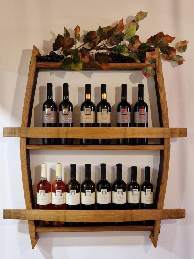 Wine & Apartment Vinales โคเปร์ ภายนอก รูปภาพ