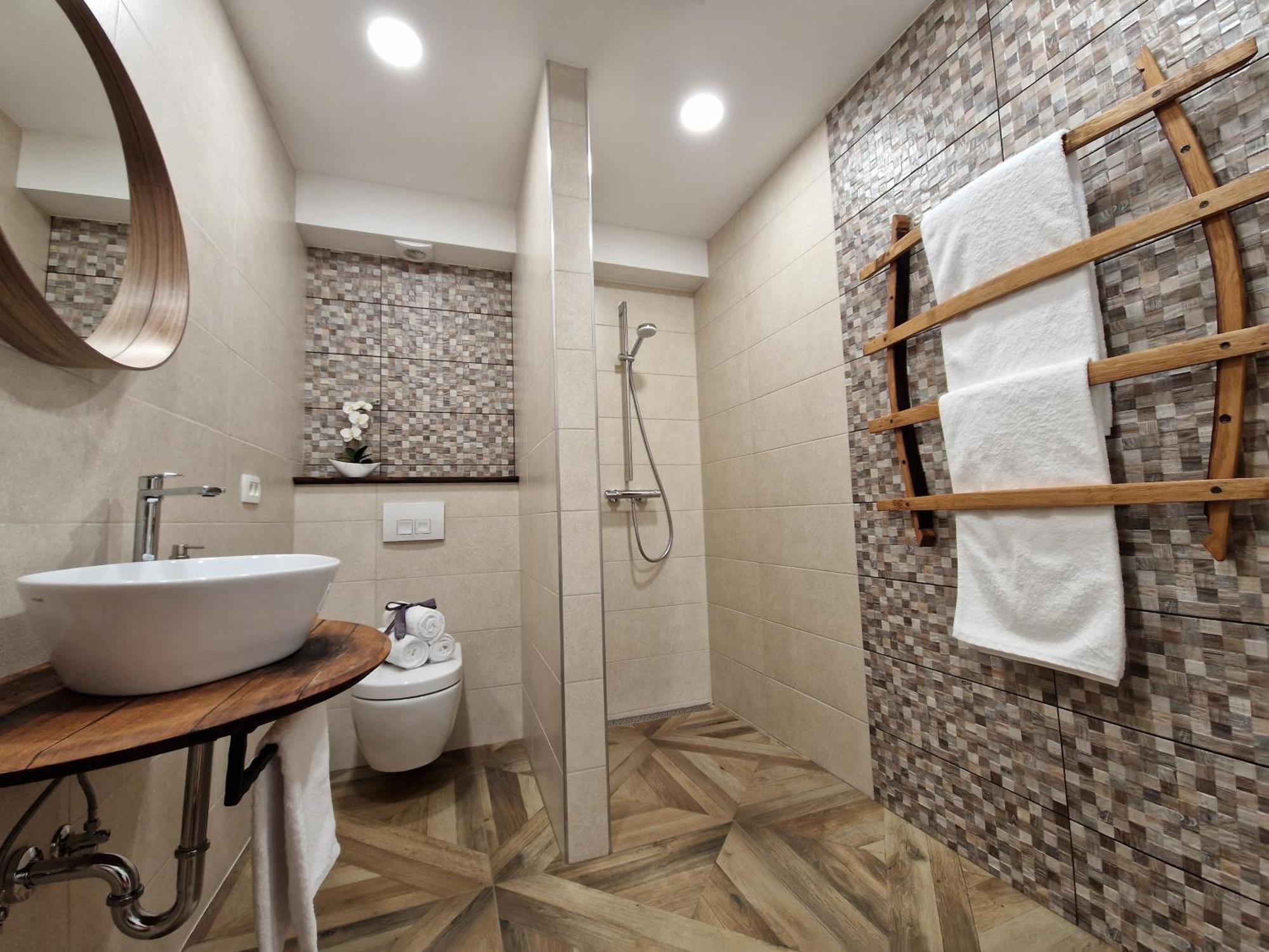 Wine & Apartment Vinales โคเปร์ ภายนอก รูปภาพ