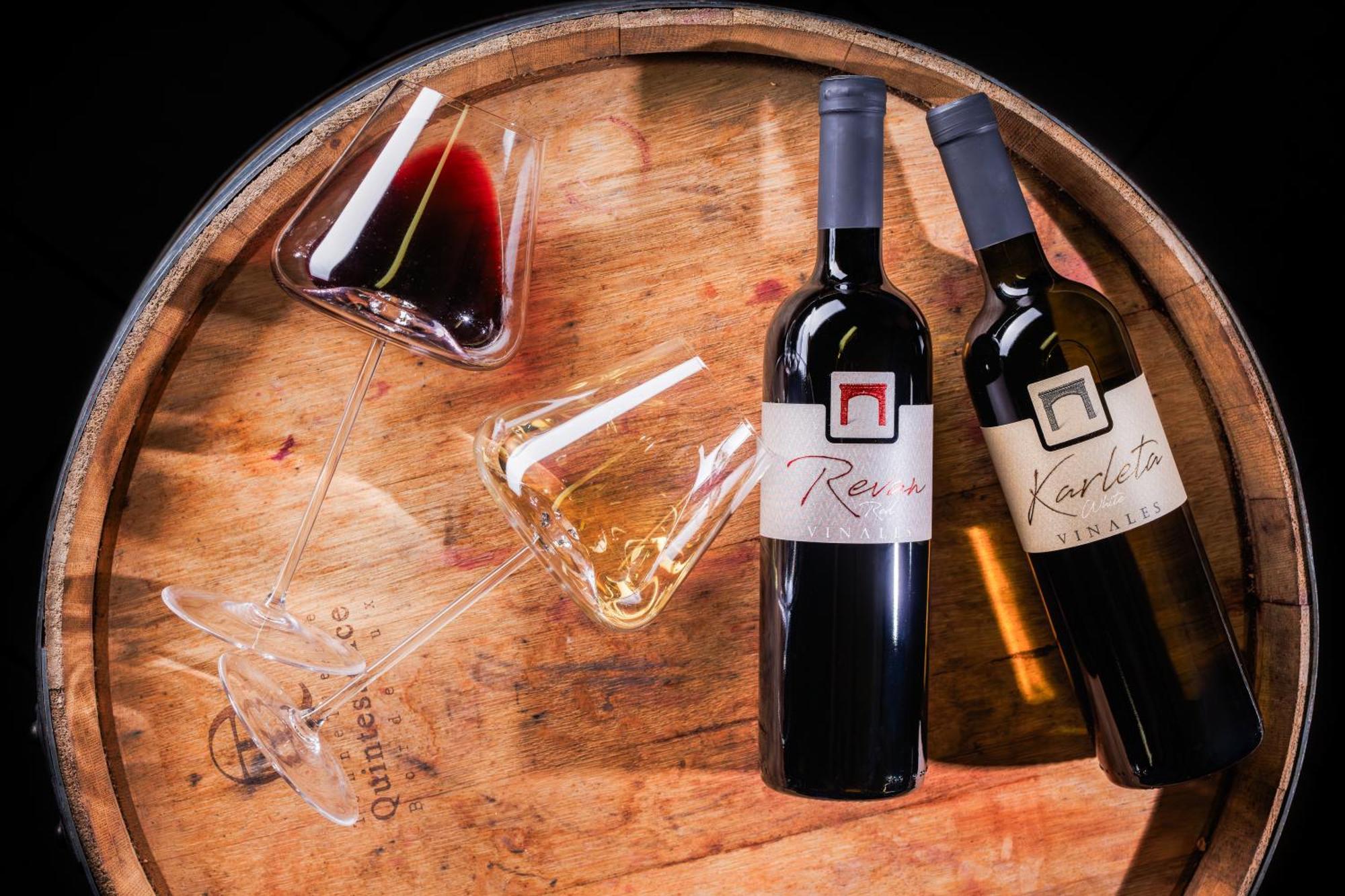 Wine & Apartment Vinales โคเปร์ ภายนอก รูปภาพ